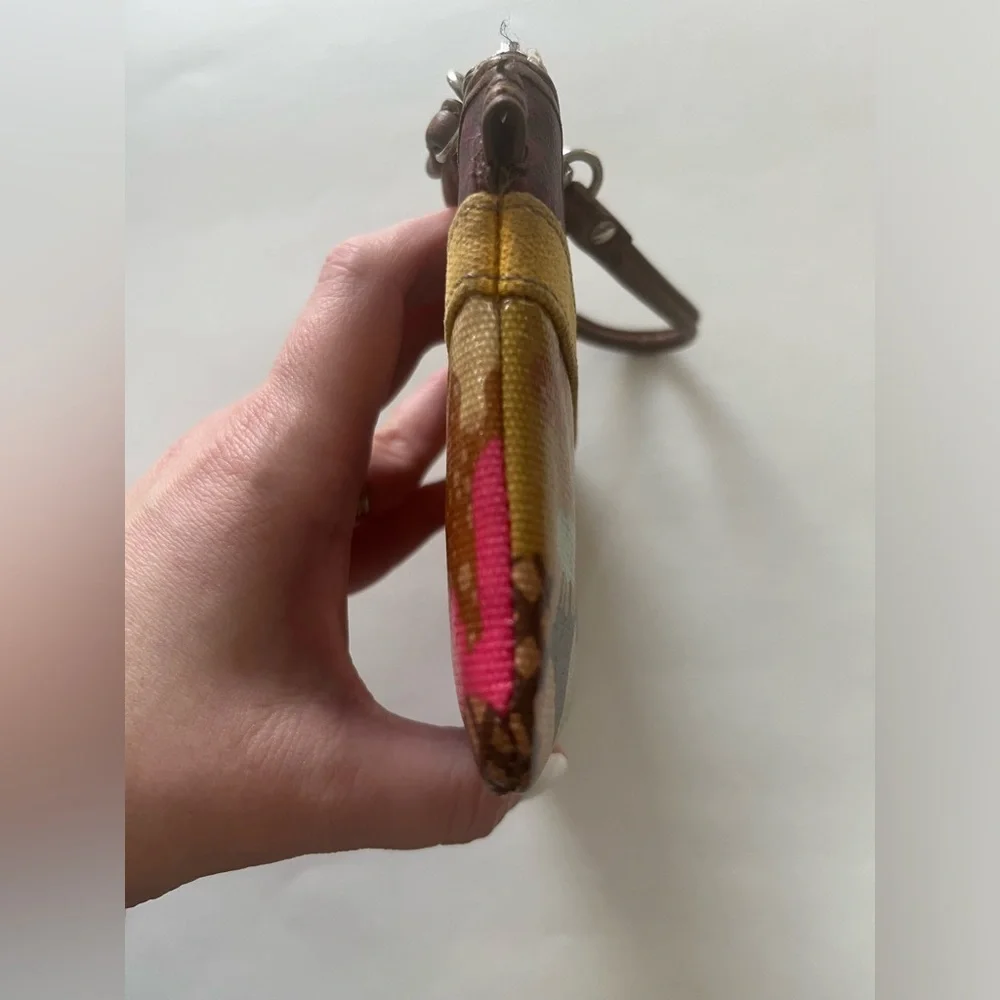 Fossil Key-Per Wristlet